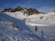 <Ski de randonnée au pas du loup>